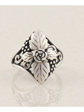 Sterling Silver Black Hills Flower & Leaf Ring Size 8